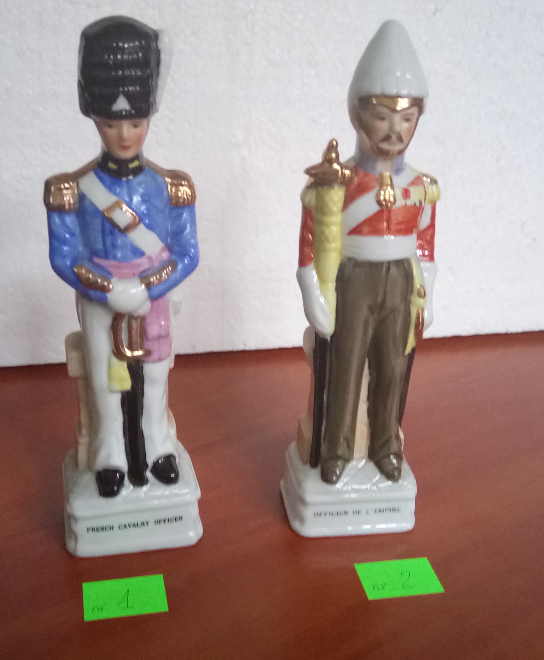 Porcelanowe figurki - żołnierze