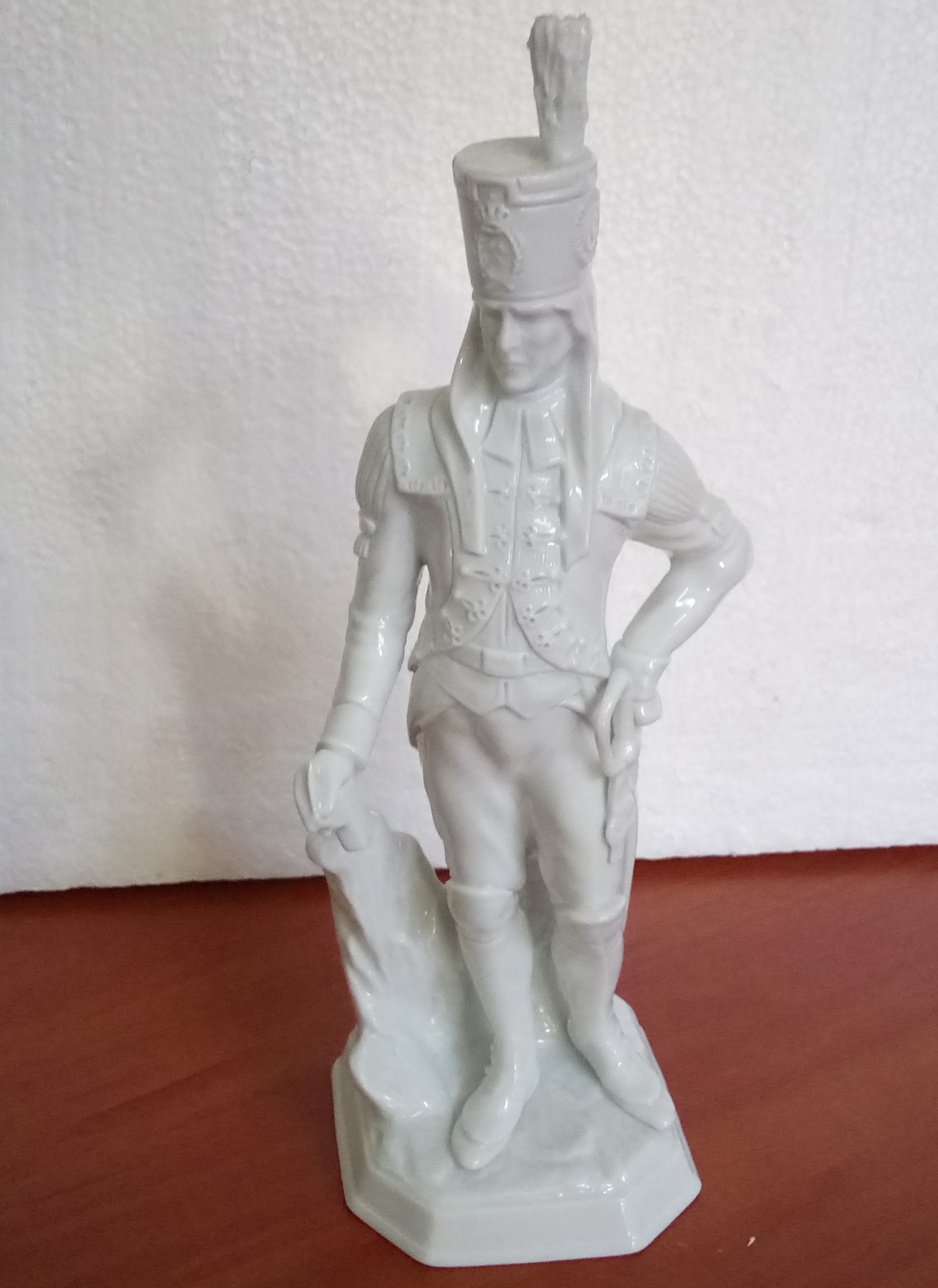 Porcelanowa figurka - Żołnierz